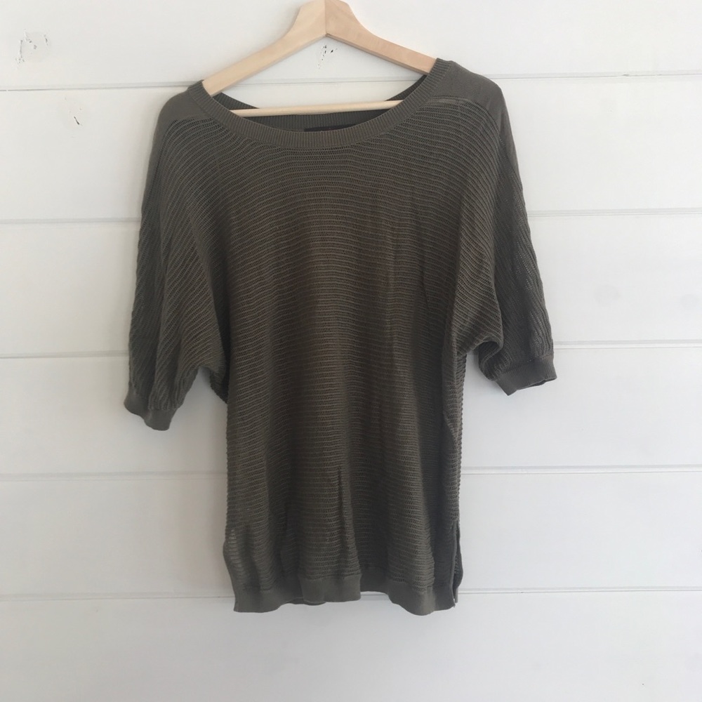 Mesh layering top